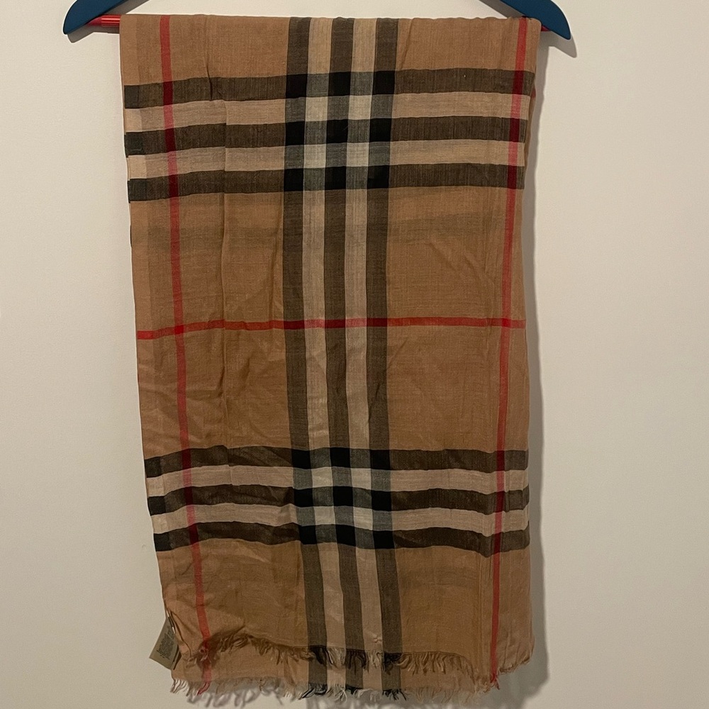 Burberry Wool Shawl/Scarf